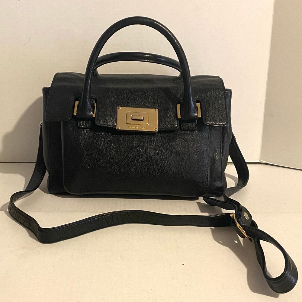 Michael kors black leather crossbody handbag